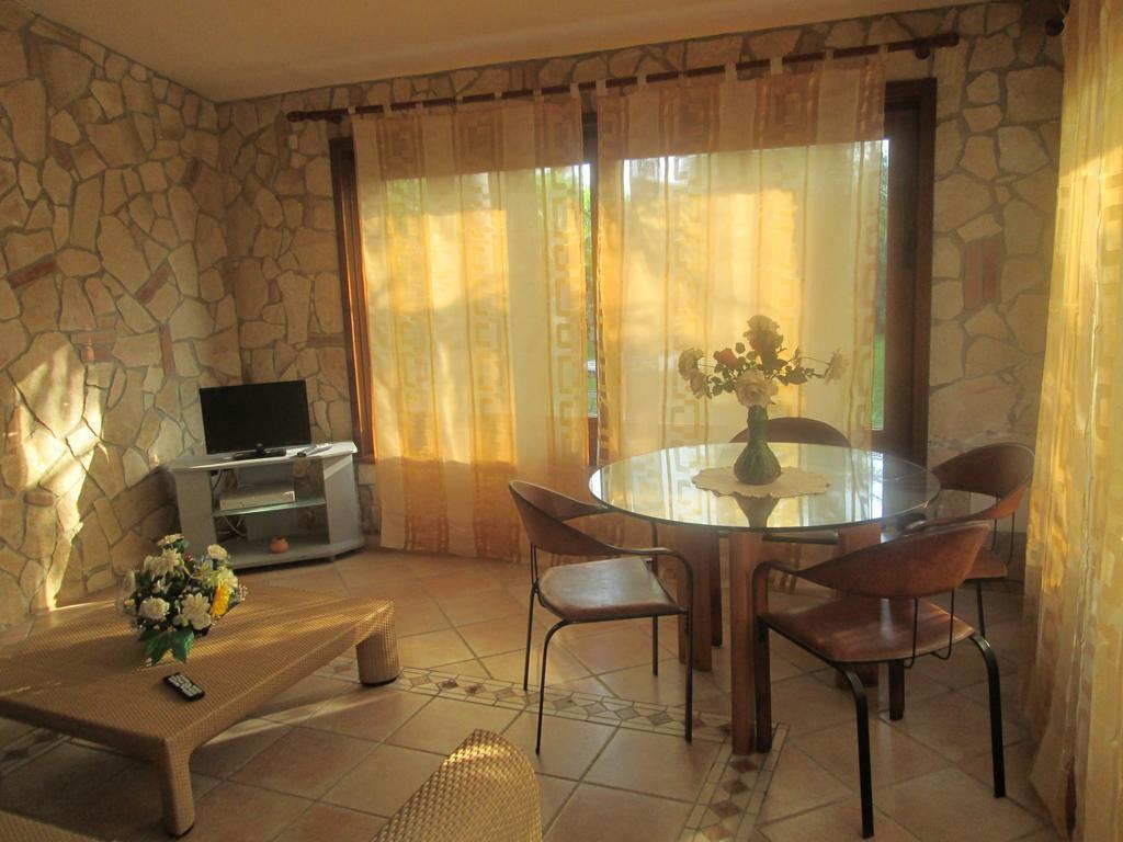 Complesso Turistico Ricettivo L'Oasi Del Golfo Di Salerno Appartement Battipaglia Kamer foto
