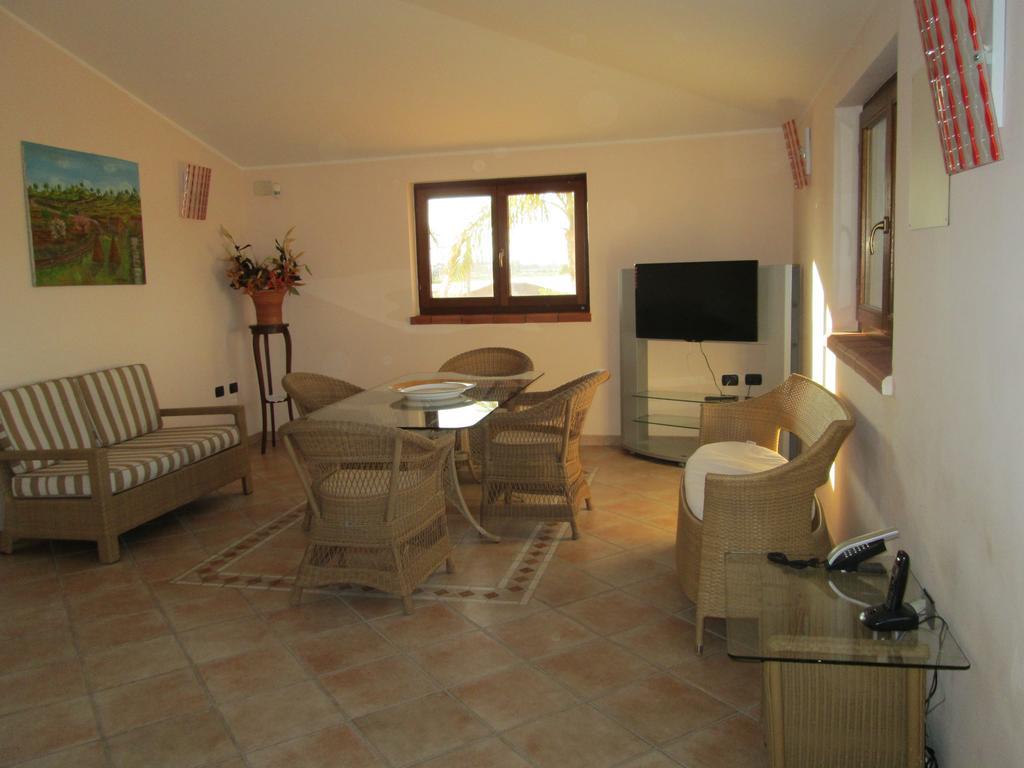 Complesso Turistico Ricettivo L'Oasi Del Golfo Di Salerno Appartement Battipaglia Buitenkant foto