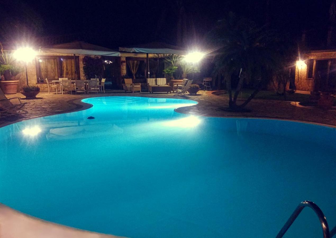 Complesso Turistico Ricettivo L'Oasi Del Golfo Di Salerno Appartement Battipaglia Buitenkant foto